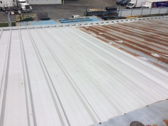 Enduit pour toit de tôle 4 - Commercial